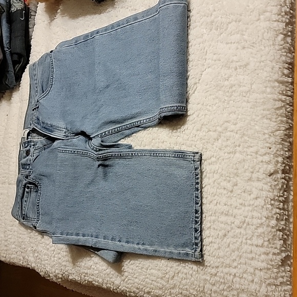 Levi strauss - Picture 2 of 5